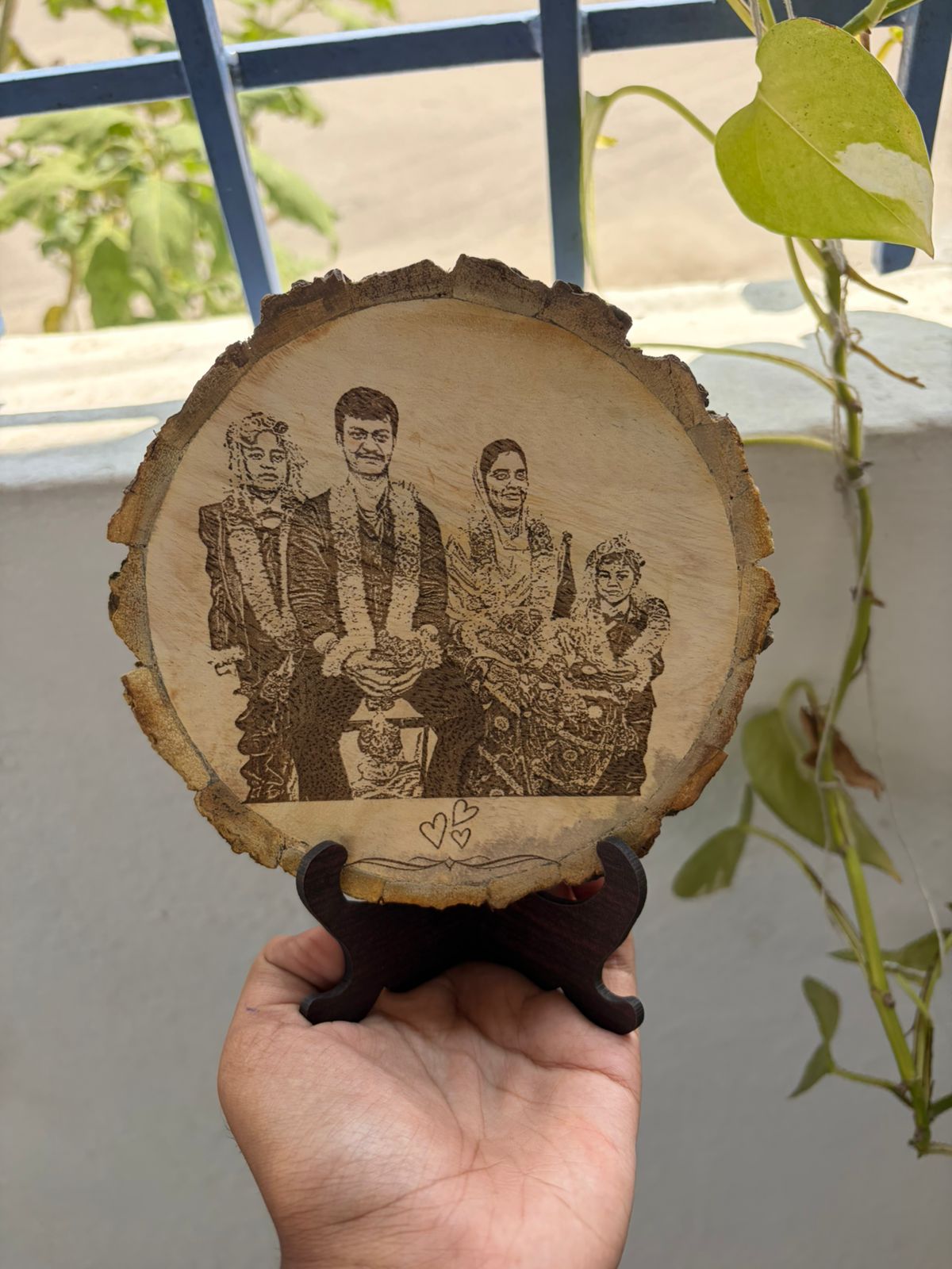 Wood frame engraving