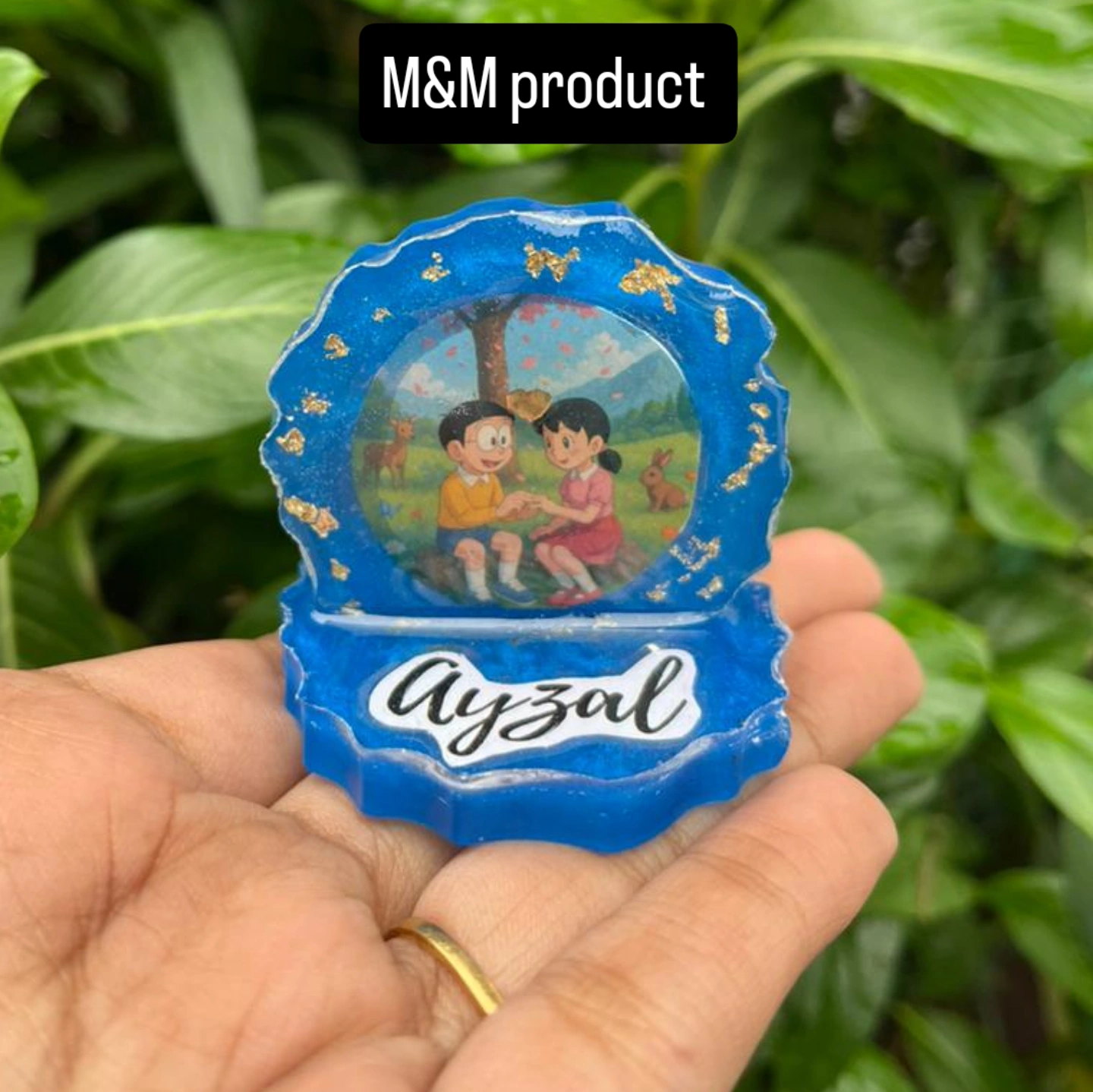Mini resin stand