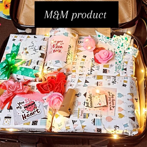 Customized gift hamper